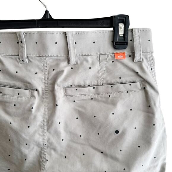 Nike Golf Dot Print Chino Shorts Dri-FIT UPF Standard Fit - Picture 6 of 7